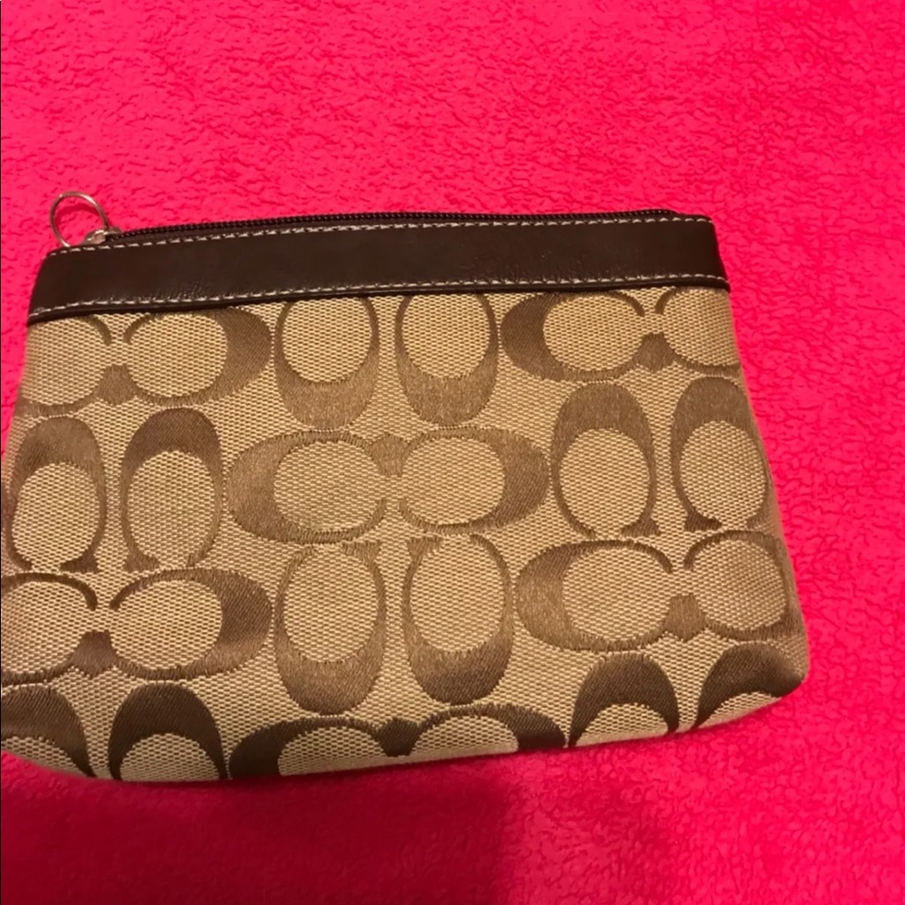 Coach - Picture 2 of 2